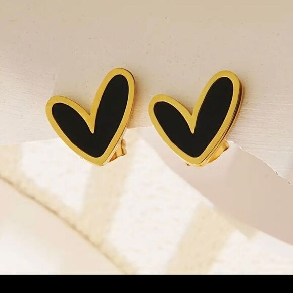 18K Gold Plated Black Heart Necklace & Earring Set - Picture 6 of 8